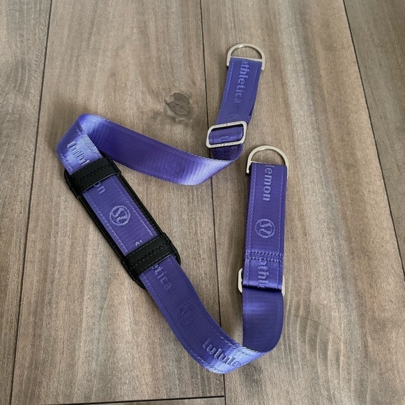 Lululemon effortless tote shoulder strap replacement purple - Picture 1 of 2
